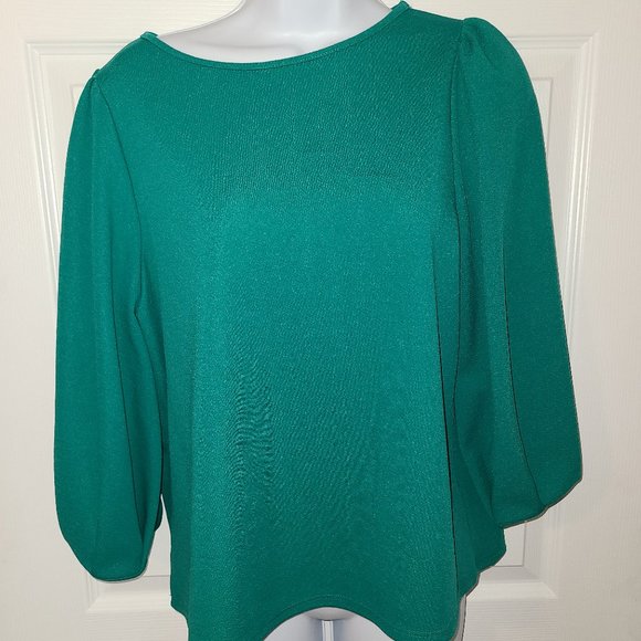 Green Envelope Tops Green Envelope Green Top 34 Sleeves Sz M Poshmark